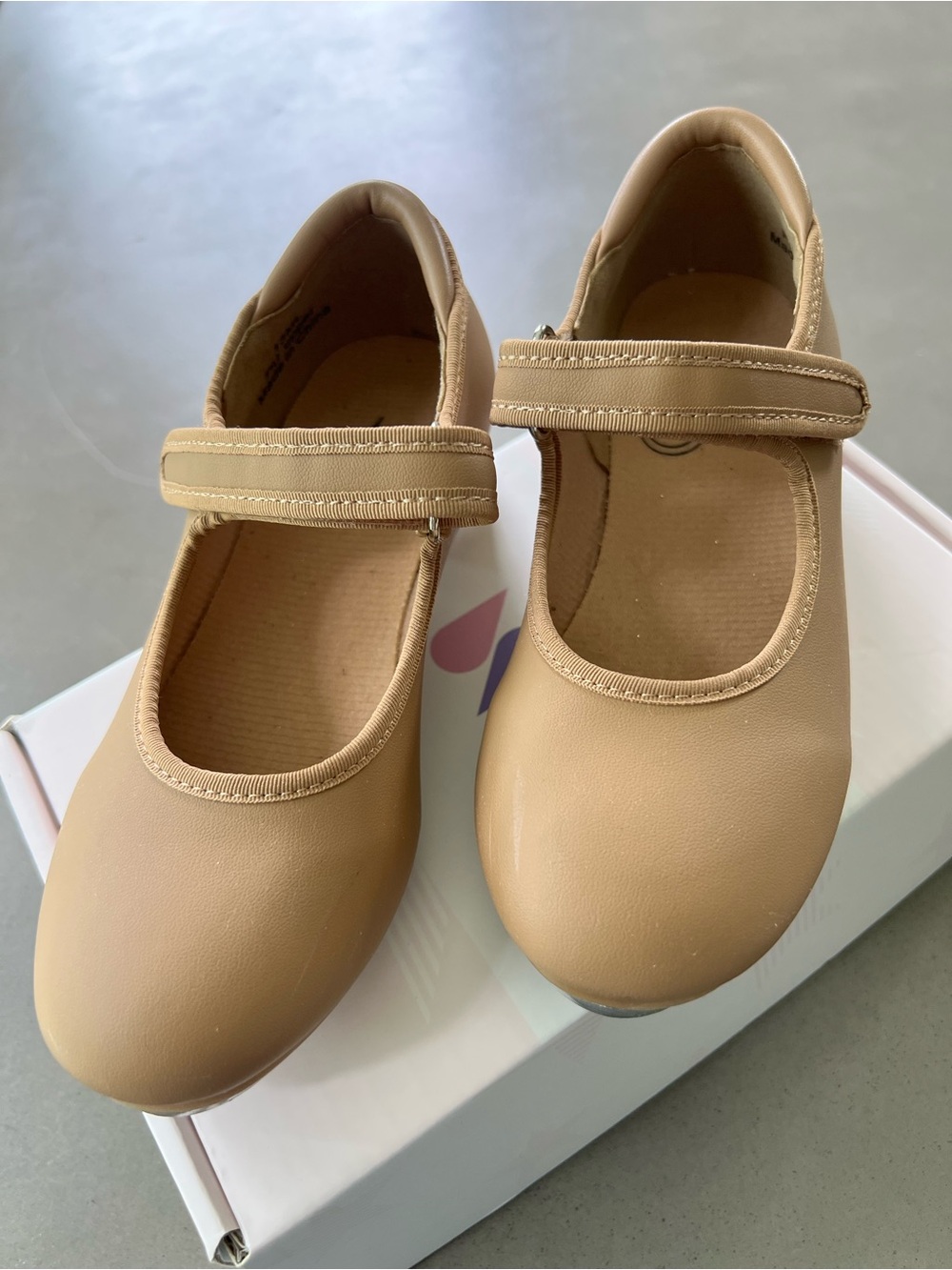 Kids Tap Dance Shoes in Tan